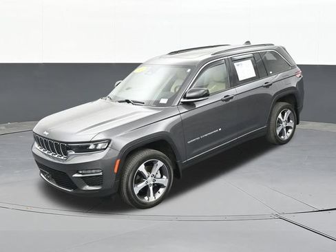 Used 2024 Jeep Grand Cherokee Limited AWD/4WD image 69