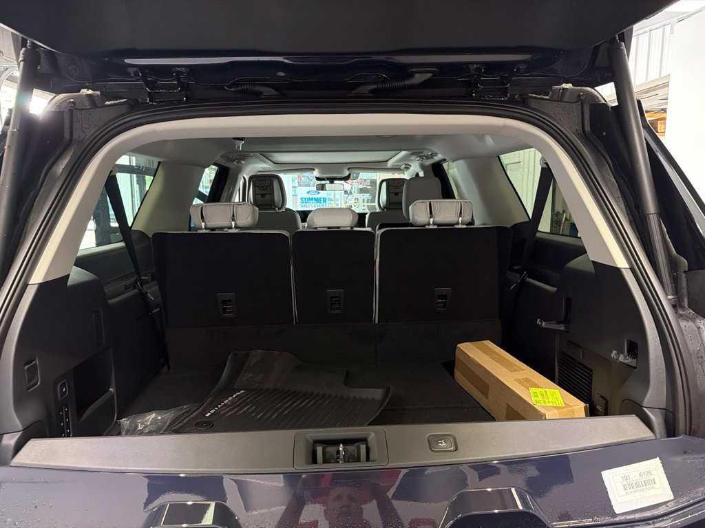 New 2027 Ford Expedition Max Platinum AWD/4WD image 14