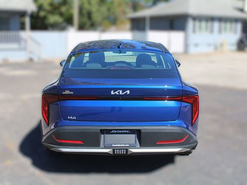 New 2025 Kia K4 LXS image 8