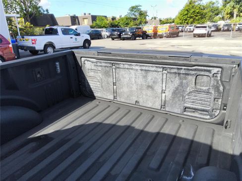 Certified 2022 Ford F150 XLT w/ Equipment Group 302A High image 27