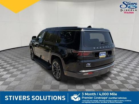 Used 2022 Jeep Wagoneer Series III w/ Premium Group I AWD/4WD image 10