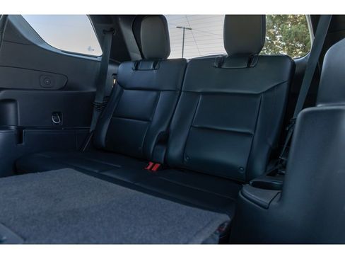 Used 2025 Ford Explorer ST-Line image 15