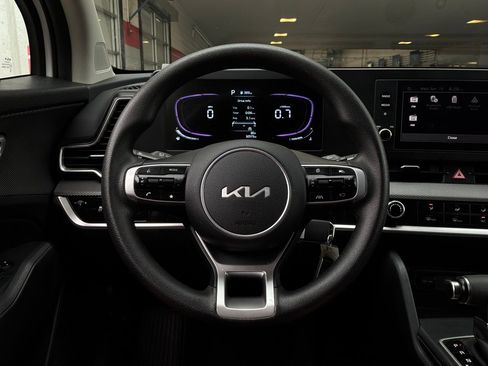 Used 2025 Kia Sportage LX image 30