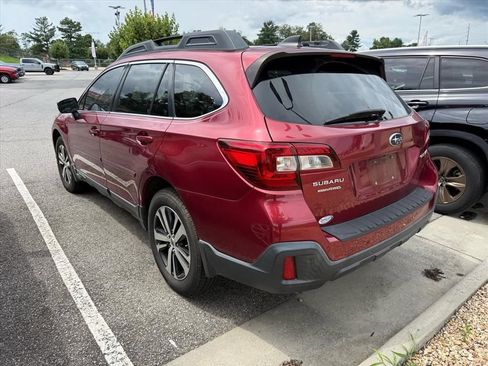 Used 2018 Subaru Outback 2.5i Limited AWD/4WD image 4