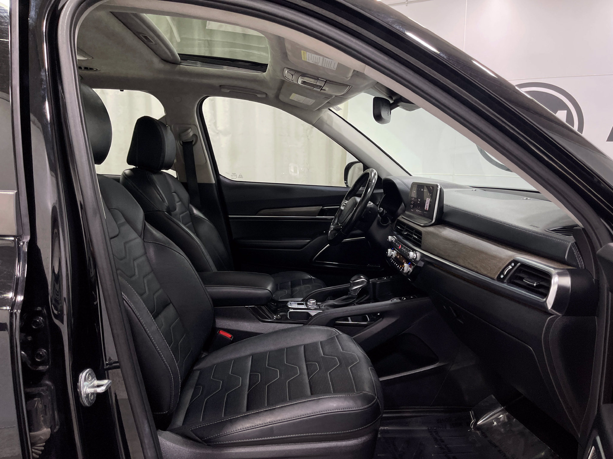 Used 2022 Kia Telluride SX AWD/4WD image 34