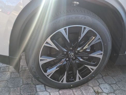 New 2026 MAZDA CX-90 Plug-In Hybrid w/ Premium Plus AWD/4WD image 4