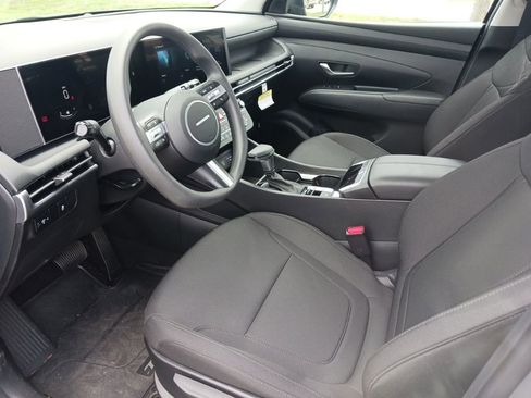 Used 2025 Hyundai Tucson SE FWD image 9