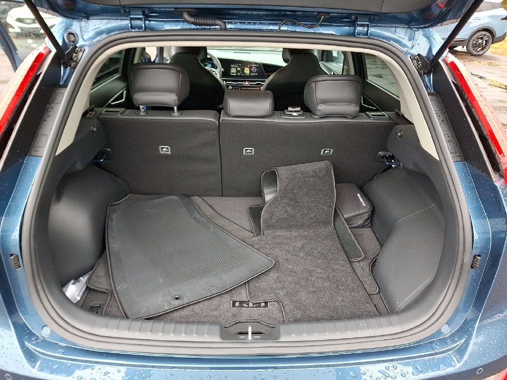 Certified 2025 Kia Niro EX w/ EX Cold Weather Package FWD image 29