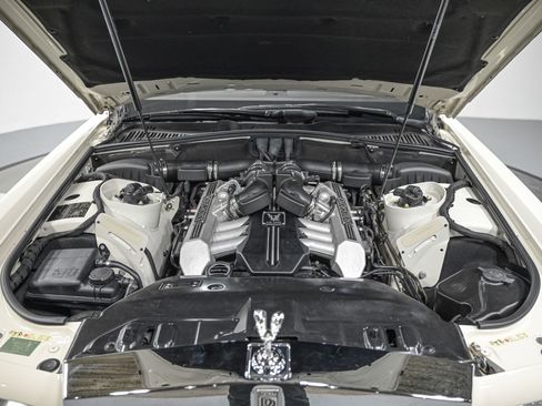 Used 2004 Rolls-Royce Phantom Sedan RWD image 11