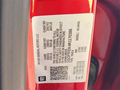 Used 2024 Chevrolet Colorado ZR2 w/ ZR2 Convenience Package III image 35