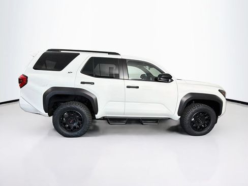New 2026 Toyota 4Runner SR5 AWD/4WD image 10