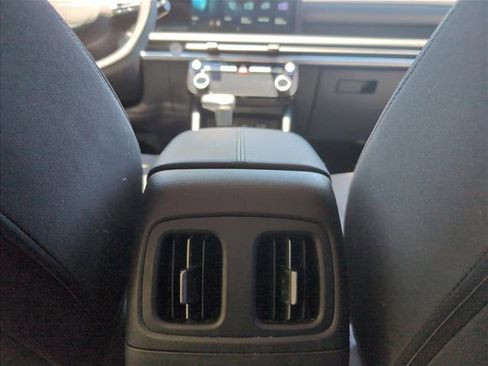 Used 2025 Hyundai Tucson SEL FWD image 19