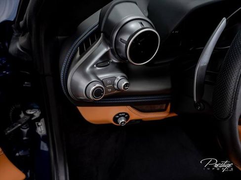 Used 2022 Ferrari F8 Tributo RWD image 34