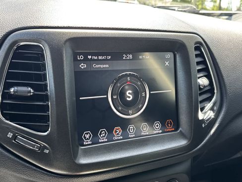 Used 2019 Jeep Compass Trailhawk AWD/4WD image 20