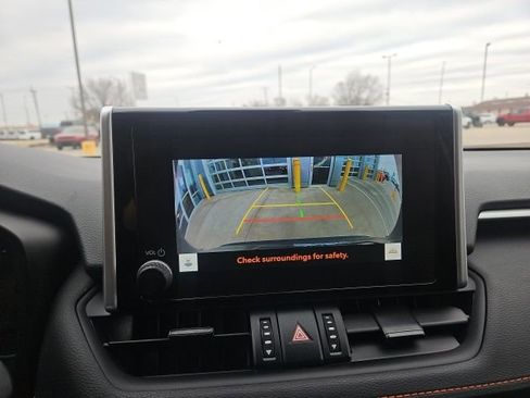 Used 2024 Toyota RAV4 Adventure image 19