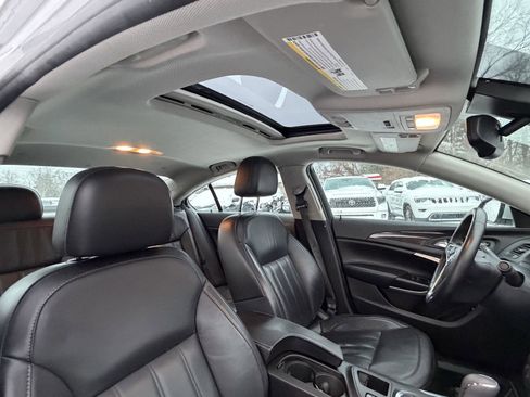 Used 2015 Buick Regal Premium image 28