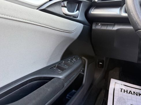 Used 2018 Honda Civic EX image 28