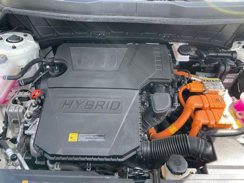 Used 2023 Kia Niro EX FWD image 10