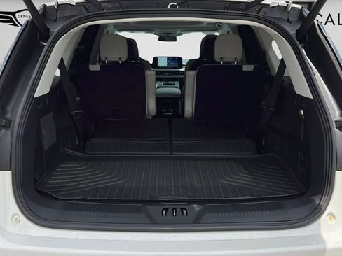 Used 2025 Lincoln Aviator Reserve w/ Luxury Package RWD image 12