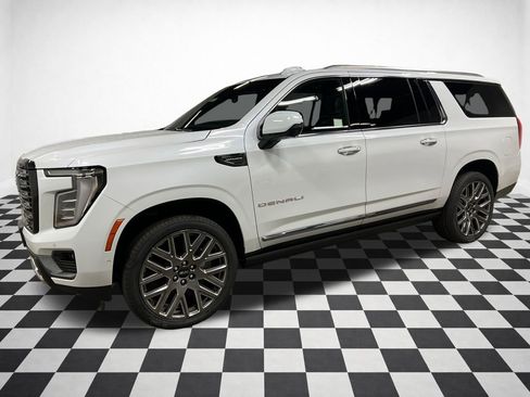 New 2026 GMC Yukon XL Denali Ultimate w/ LPO, Floor Liner Package AWD/4WD image 4