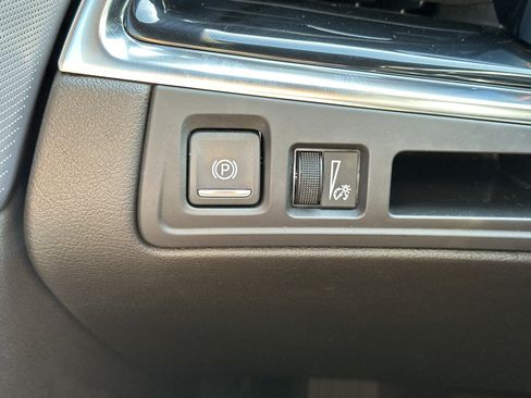 Used 2021 Cadillac XT6 Sport AWD/4WD image 29
