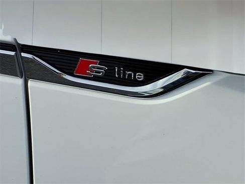 Used 2025 Audi A5 2.0T Premium Plus w/ Convenience Plus Package image 6