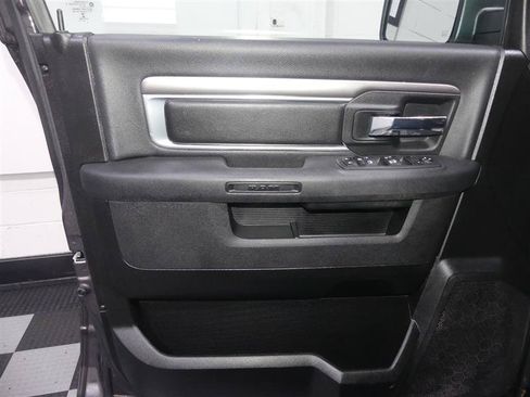 Used 2022 RAM 1500 Warlock AWD/4WD image 15