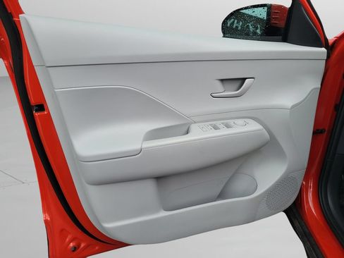 Used 2024 Hyundai Kona SEL w/ Convenience Package FWD image 18