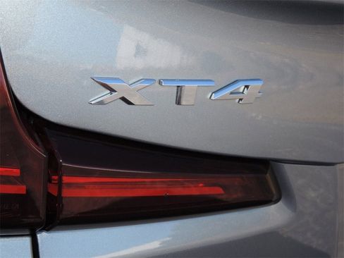 Certified 2025 Cadillac XT4 Premium Luxury image 10