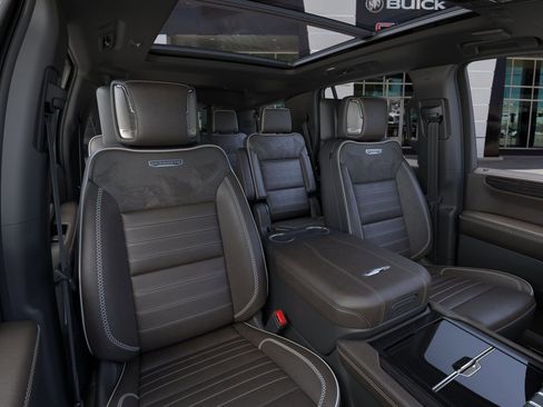 New 2026 GMC Yukon Denali Ultimate AWD/4WD image 16