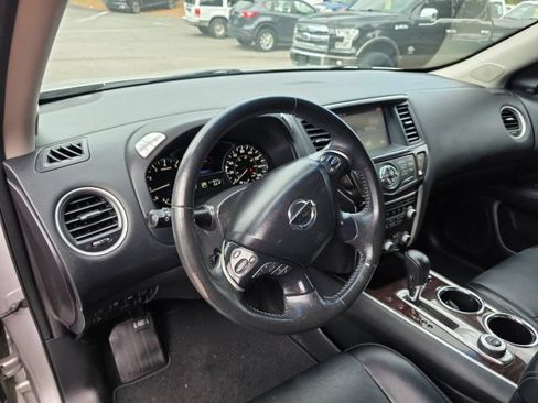 Used 2015 Nissan Pathfinder 4WD image 13