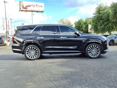 Used 2023 Hyundai Palisade Calligraphy FWD image 5