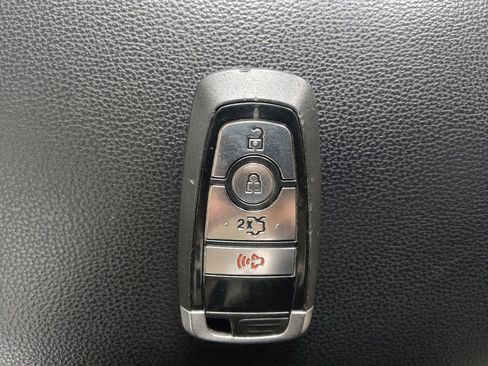 Used 2018 Ford Fusion S image 32