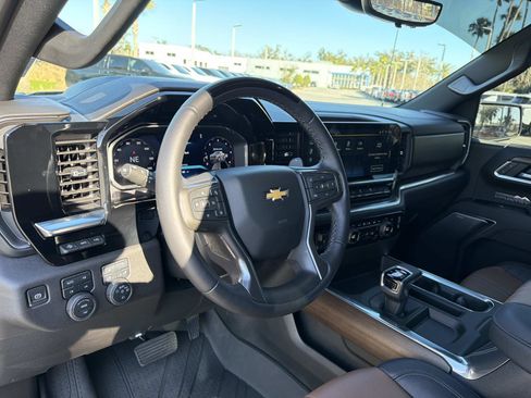 Used 2026 Chevrolet Silverado 1500 High Country AWD/4WD image 20