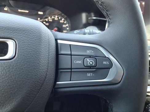 New 2026 Jeep Compass Latitude image 18