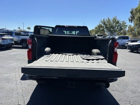 Used 2022 Chevrolet Silverado 2500 LTZ w/ LTZ Plus Package image 18