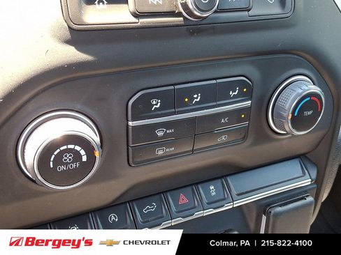 Certified 2024 Chevrolet Silverado 1500 Custom AWD/4WD image 18