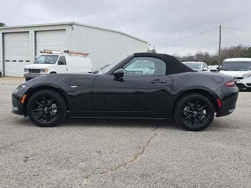 Used 2024 MAZDA MX-5 Miata Sport image 2
