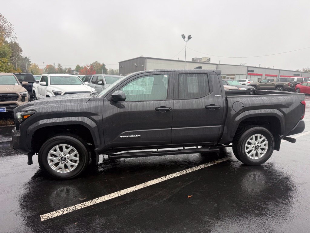 Used 2024 Toyota Tacoma SR5 AWD/4WD image 3