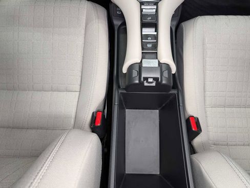 Certified 2024 Honda HR-V LX image 21