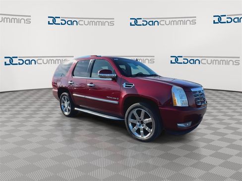 Used 2009 Cadillac Escalade 2WD image 2