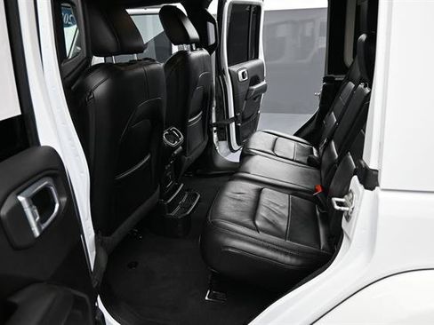 Used 2021 Jeep Wrangler Unlimited Sahara AWD/4WD image 11