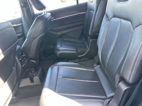 Used 2024 Jeep Grand Cherokee L Limited image 22