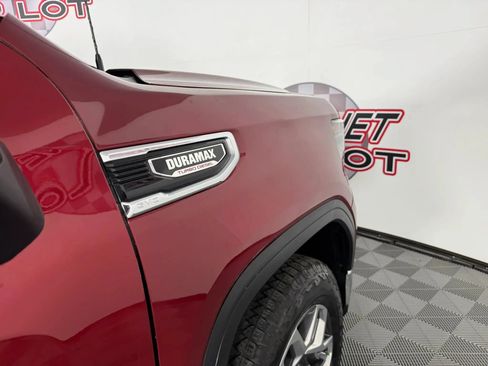 Used 2024 GMC Sierra 1500 SLT w/ X31 Off-Road Package AWD/4WD image 30