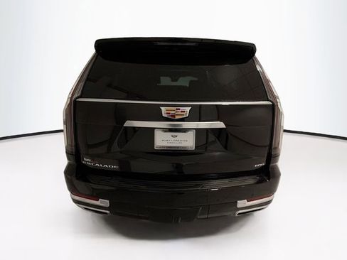 Certified 2025 Cadillac Escalade ESV Premium Luxury image 6