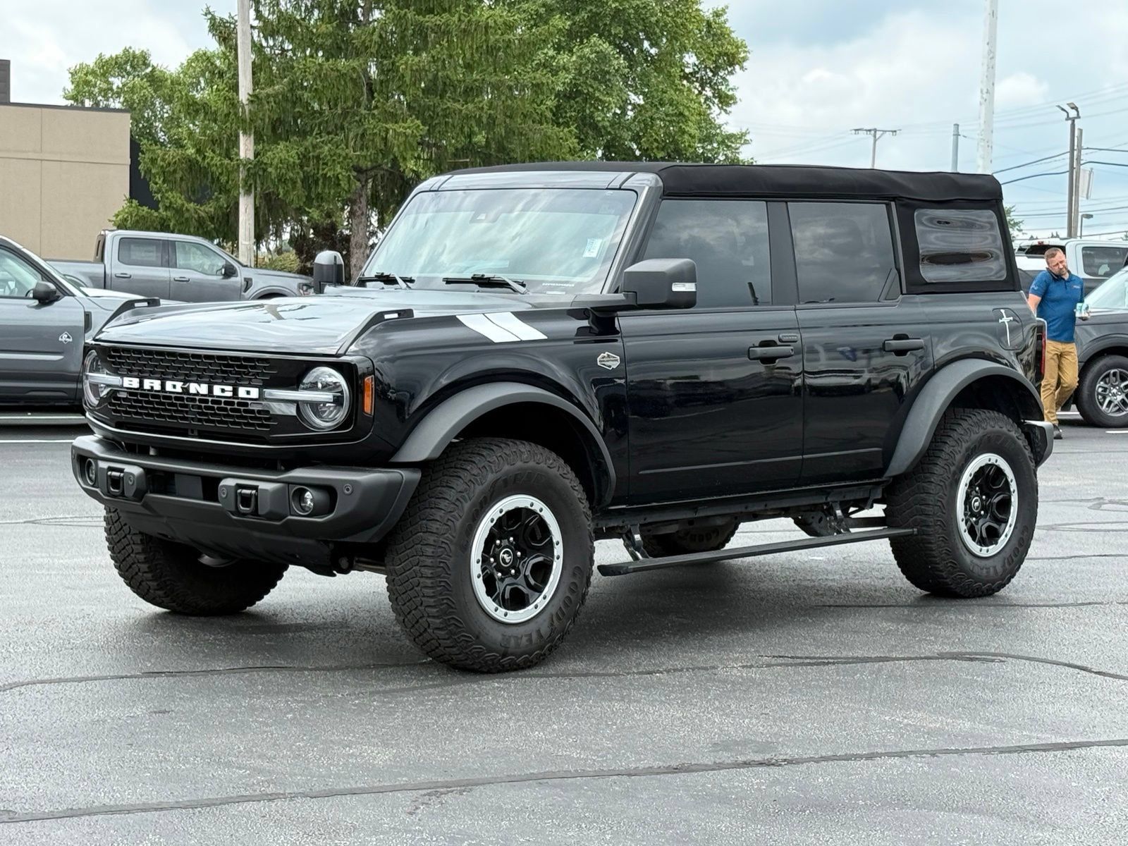 Used 2023 Ford Bronco Wildtrak AWD/4WD image 8