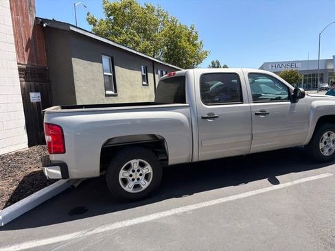 Used 2008 Chevrolet Silverado 1500 LT w/ Power Pack Plus RWD image 6