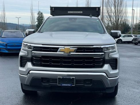 Used 2022 Chevrolet Silverado 1500 LT w/ Safety Package image 9