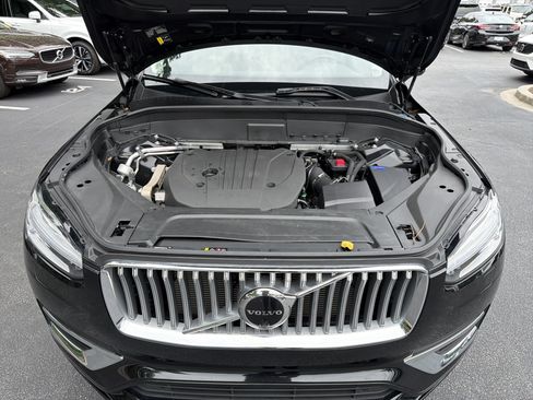 Certified 2023 Volvo XC90 B5 Plus AWD/4WD image 36