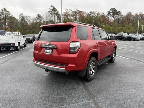 Used 2022 Toyota 4Runner TRD Off-Road image 8